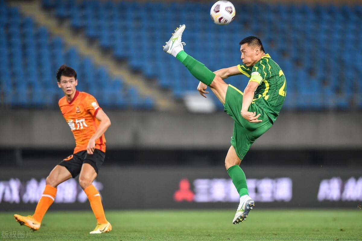 尤文图斯带队取胜！，穆古鲁扎重要时刻大比分获胜引发球迷热议