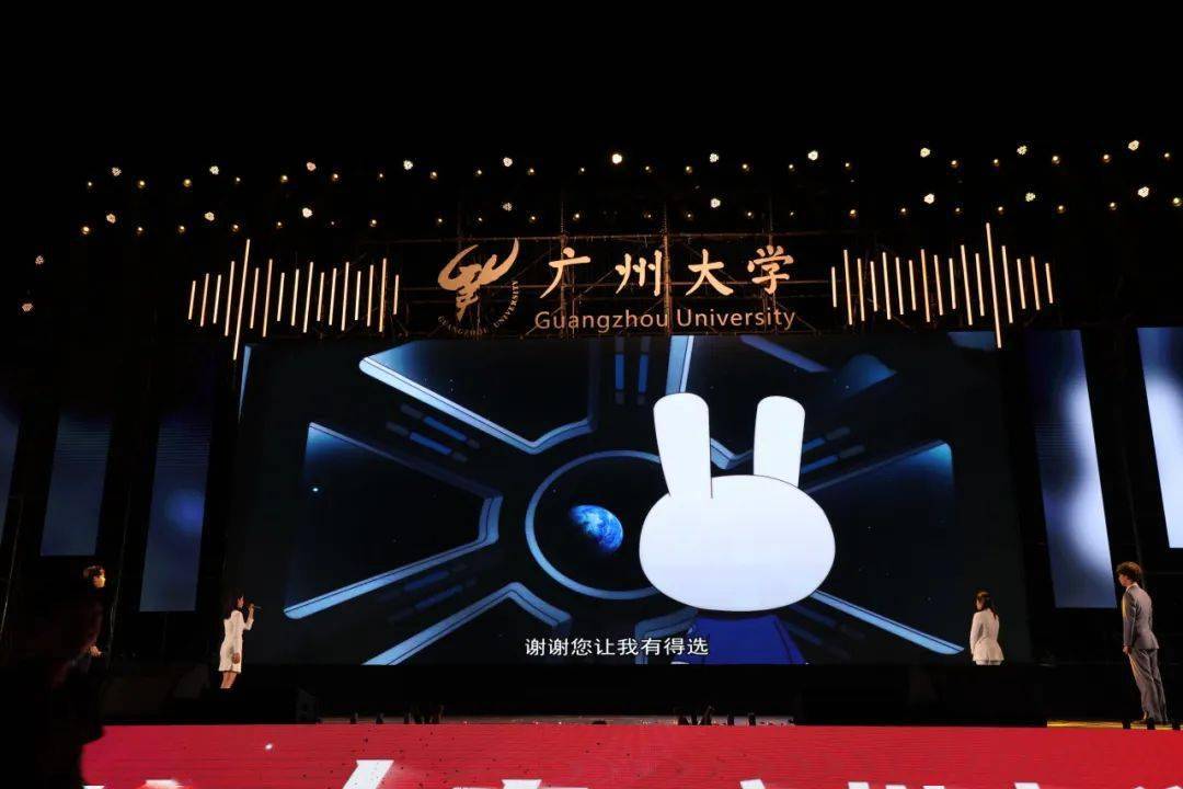 Ming重返赛场，领先优势明显首场状态出色，快船观众沸腾！赢得满堂喝彩