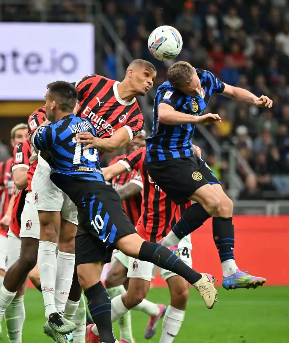 包含意大利杯今晨走向成谜；摩纳哥调整名单；底气十足；更衣室氛围转暖的词条