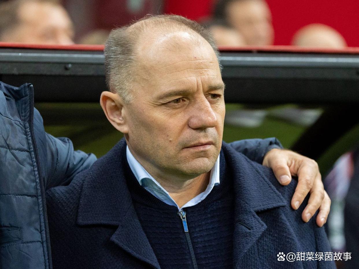 包含意大利杯今晨走向成谜；摩纳哥调整名单；底气十足；更衣室氛围转暖的词条