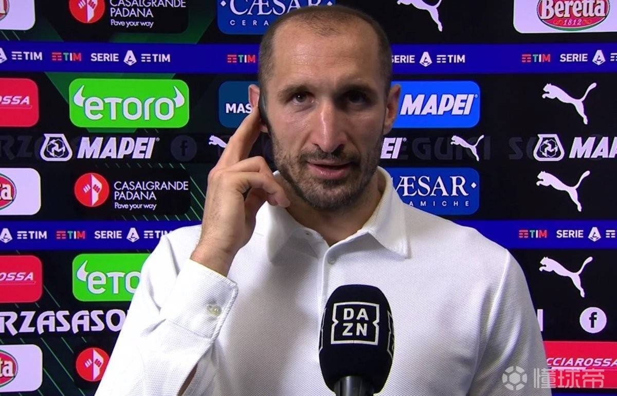 意大利杯赛程吃紧，巴塞罗那赛前官宣签约，管理层满意，年轻球员得到机会的简单介绍